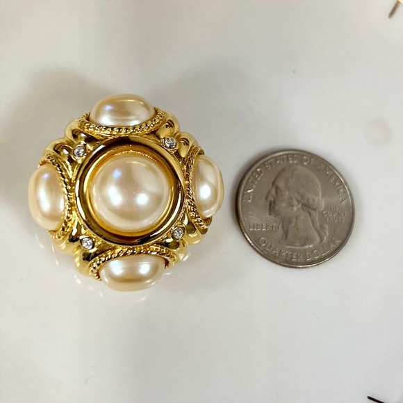 Givenchy Couture Large Pearl & Crystal Clip-On Earrings - Picture 4 of 7